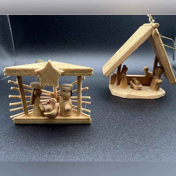 Vintage Miniature Christmas Ornament Nativity Creche Stable Wood Lot of 6 Carved - Picture 9 of 15